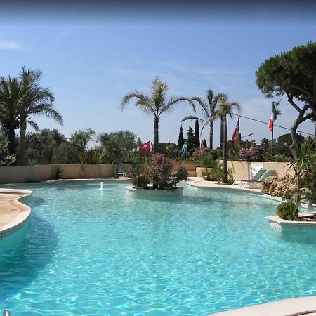 Mobile Home In Frejus, South Of France Екстер'єр фото